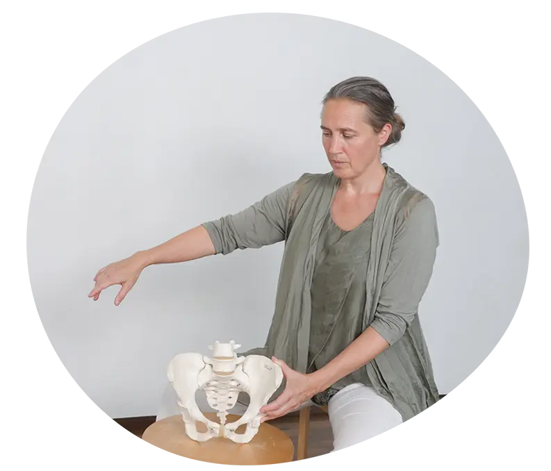 Helene mit Beckenskelett Helene mit Beckenskelett